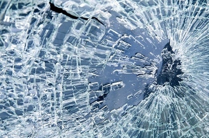 Should You Choose Laminated Glass Or Toughened Glass?