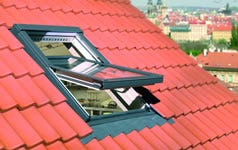 centre pivot roof windows