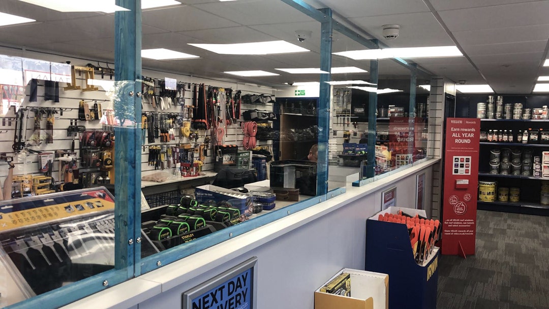 2 meter protection screens