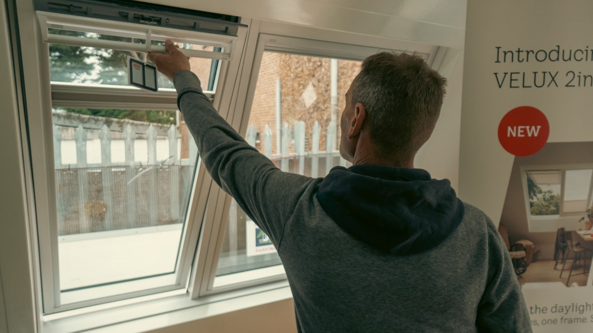 Velux 2in1 Roof Window Roadshow JJ Roofing Supplies
